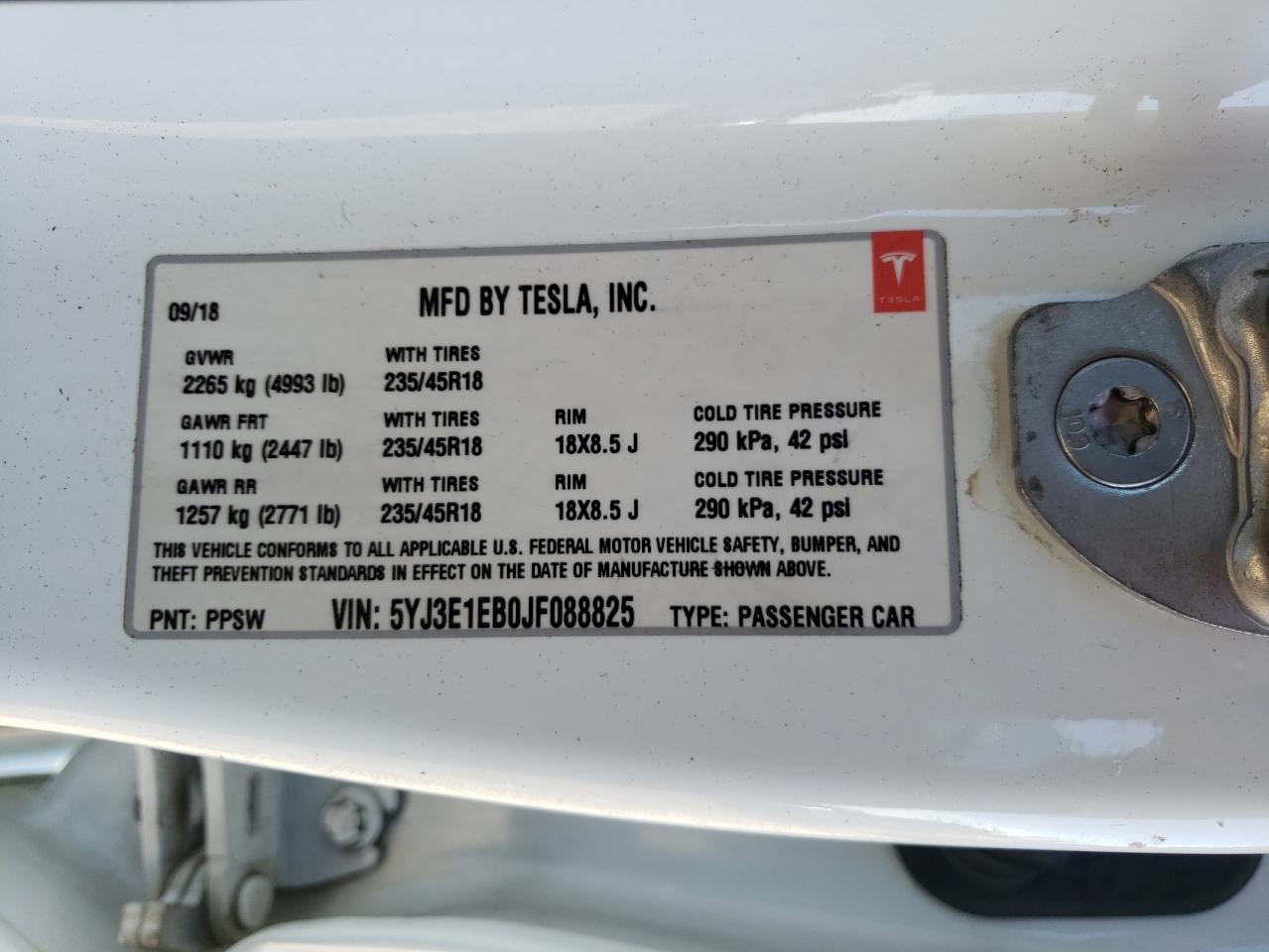 2018 Tesla Model 3 VIN: 5YJ3E1EB0JF088825 Lot: 72045095