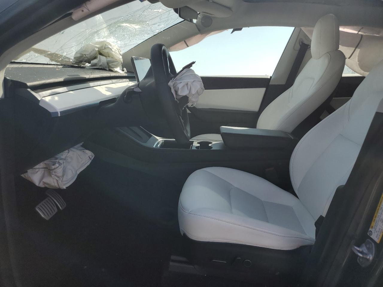 2022 Tesla Model Y VIN: 7SAYGDEF2NF312559 Lot: 80839405