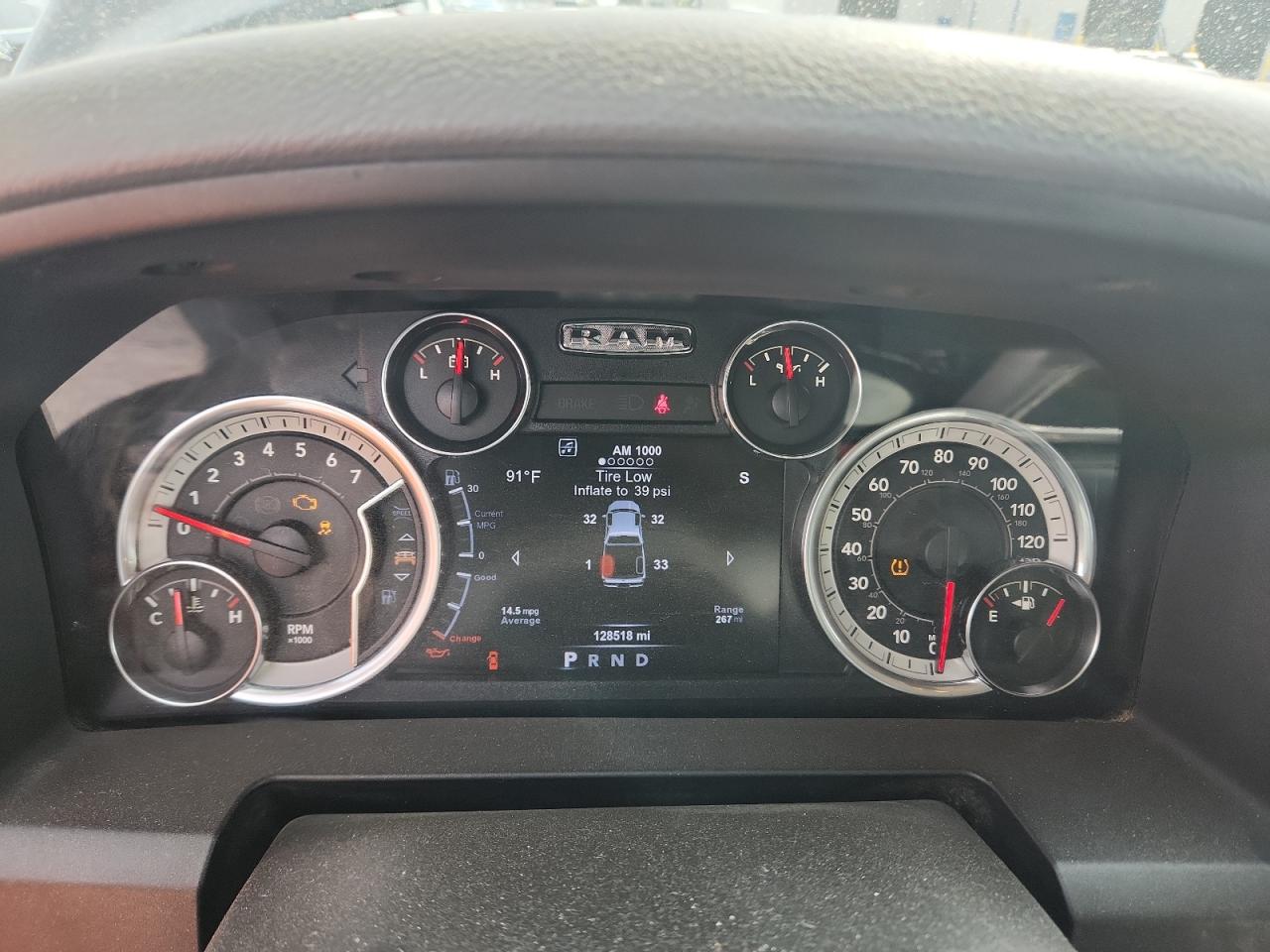 2017 Ram 1500 Slt VIN: 3C6RR7LT5HG549297 Lot: 71933065