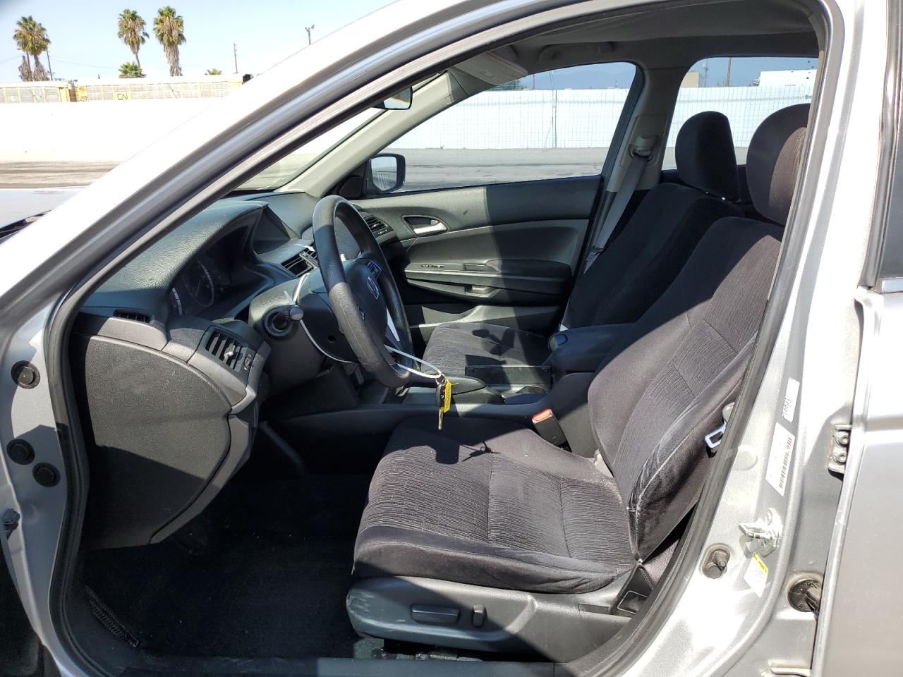 2011 Honda Accord Lxp VIN: 1HGCP2F49BA076670 Lot: 81888565