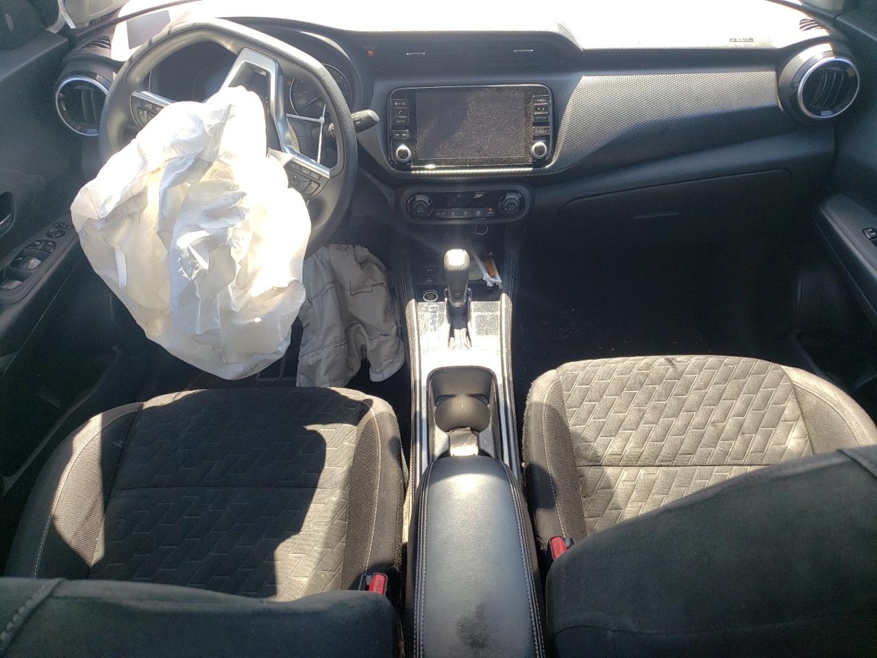 2022 Nissan Kicks Sv VIN: 3N1CP5CV1NL481564 Lot: 71404005