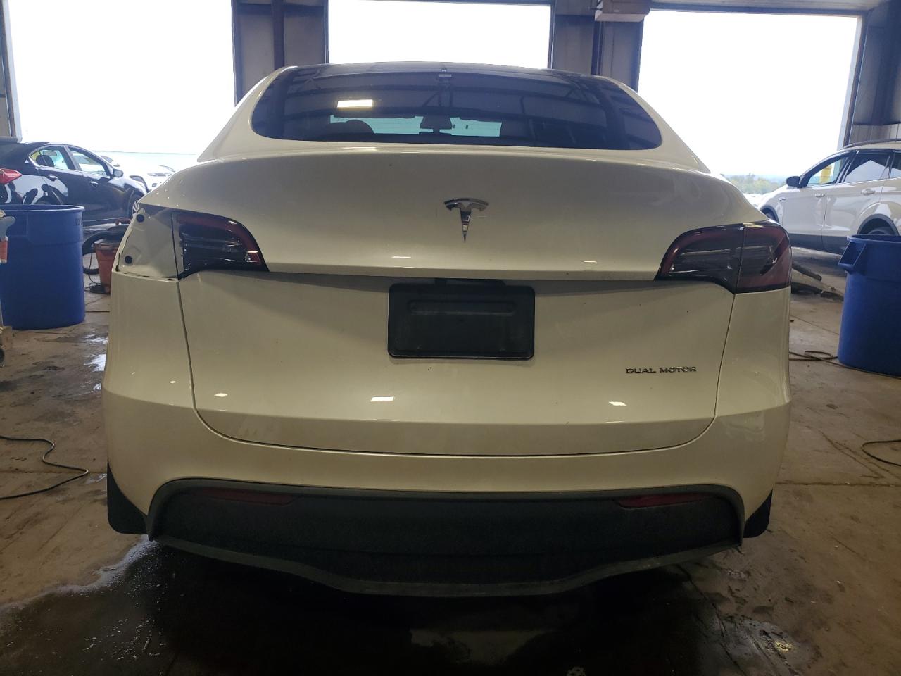 2023 Tesla Model Y VIN: 7SAYGDEE1PA117947 Lot: 82115595