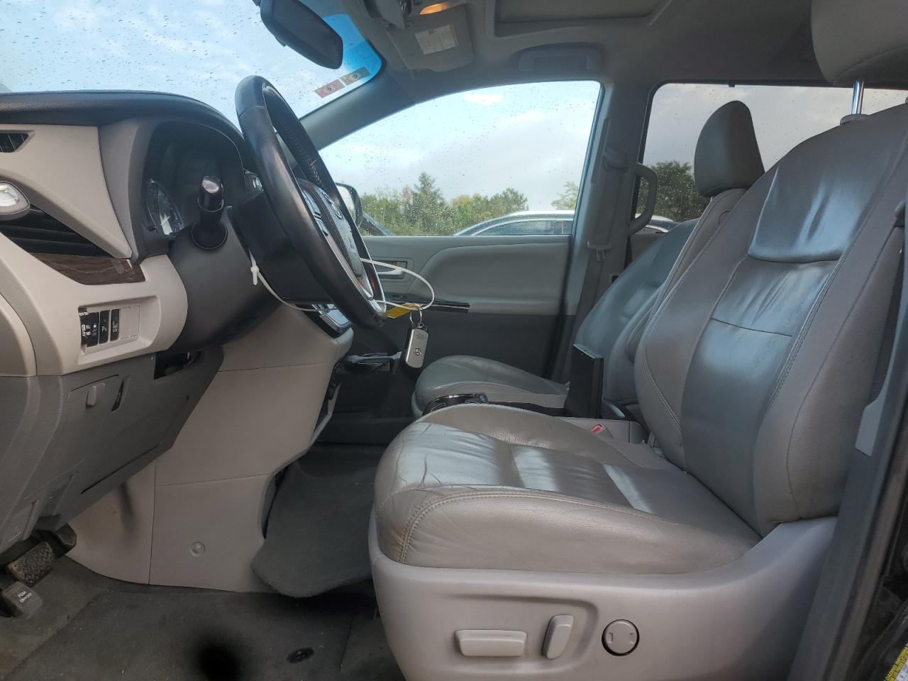 2015 Toyota Sienna Xle VIN: 5TDYK3DC5FS595095 Lot: 72076705