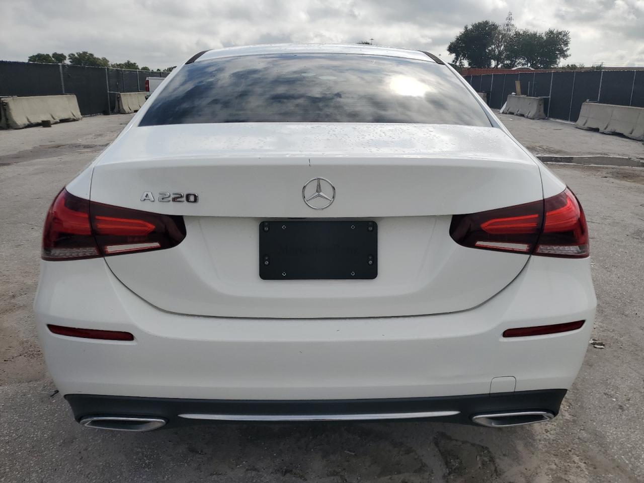 2021 Mercedes-Benz A 220 VIN: W1K3G4EBXMJ284060 Lot: 71674385