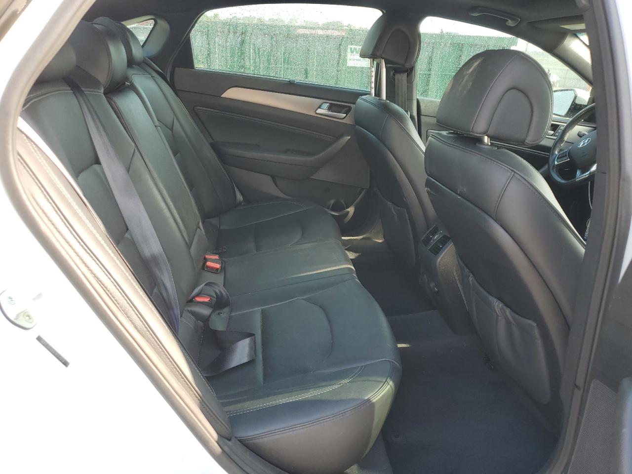 2015 Hyundai Sonata Sport VIN: 5NPE34AB0FH117819 Lot: 80518015