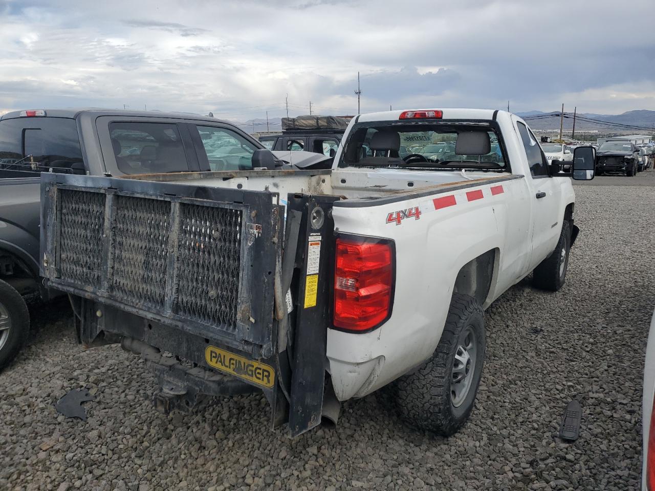 2015 Chevrolet Silverado K2500 Heavy Duty 1GC0KUEG7FZ104822 photo #4