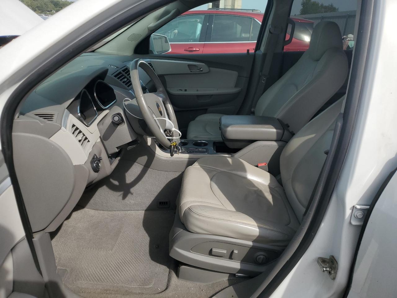 2010 Chevrolet Traverse Lt VIN: 1GNLVGED8AS122086 Lot: 84198465