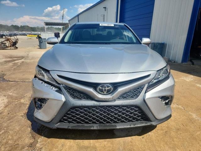  TOYOTA CAMRY 2020 Серебристый