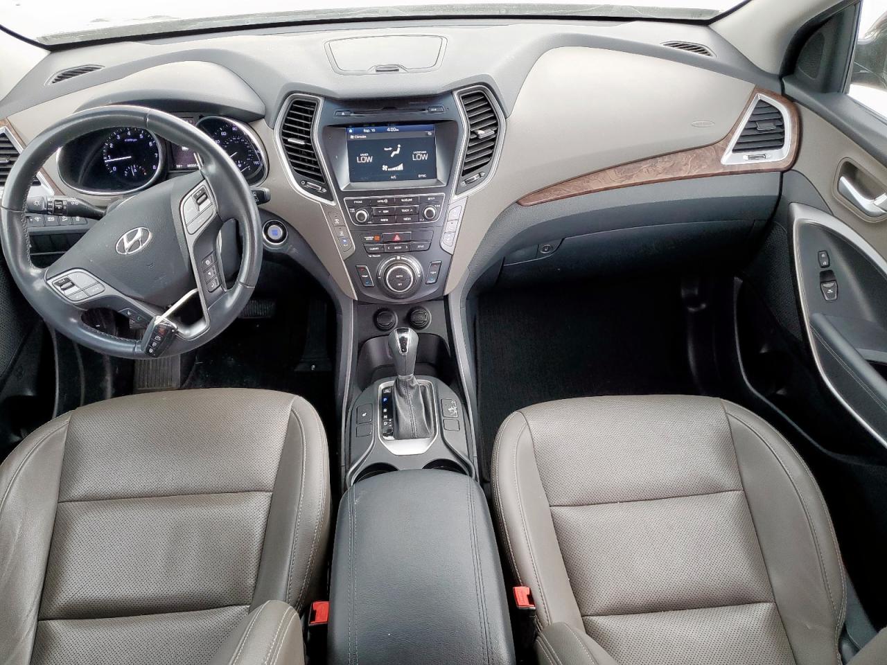 2017 Hyundai Santa Fe Se VIN: KM8SN4HF9HU192383 Lot: 81261855