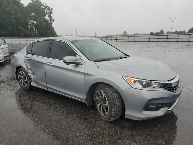 Седаны HONDA ACCORD 2016 Серебристый