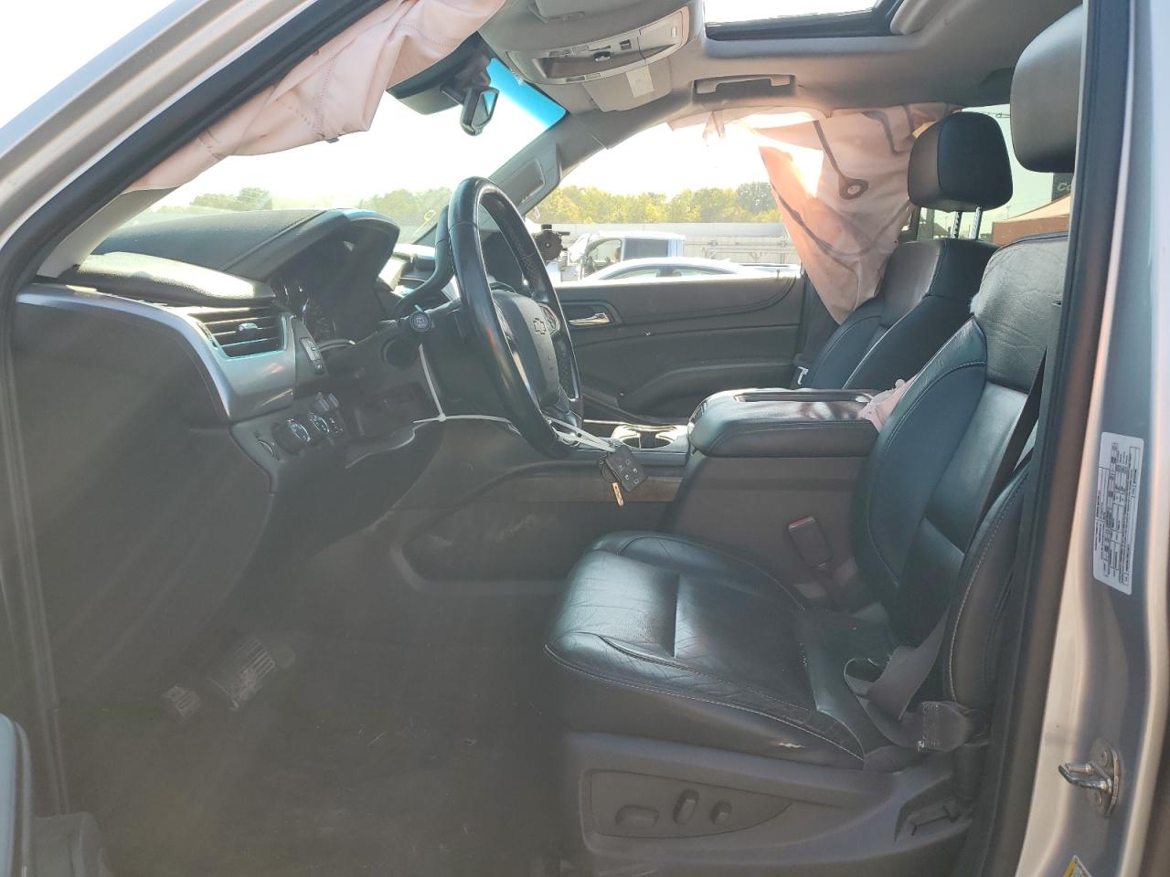 2015 Chevrolet Suburban K1500 Lt VIN: 1GNSKJKC5FR172634 Lot: 84594505