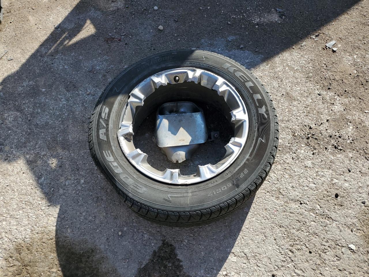 2019 Jeep Cherokee Latitude Plus VIN: 1C4PJLLN3KD267049 Lot: 81344455