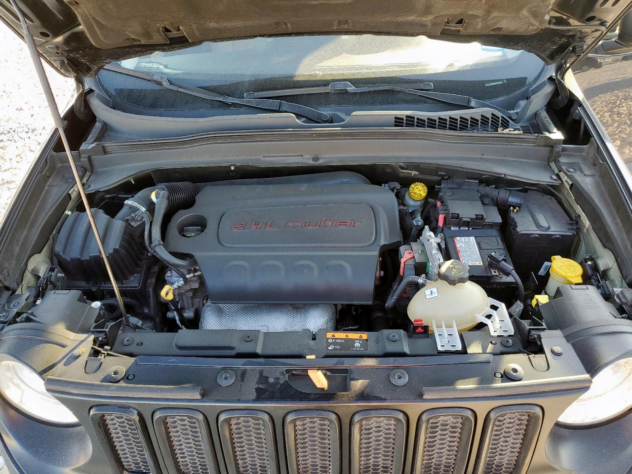 2017 Jeep Renegade Sport VIN: ZACCJAAB9HPE89634 Lot: 81821035