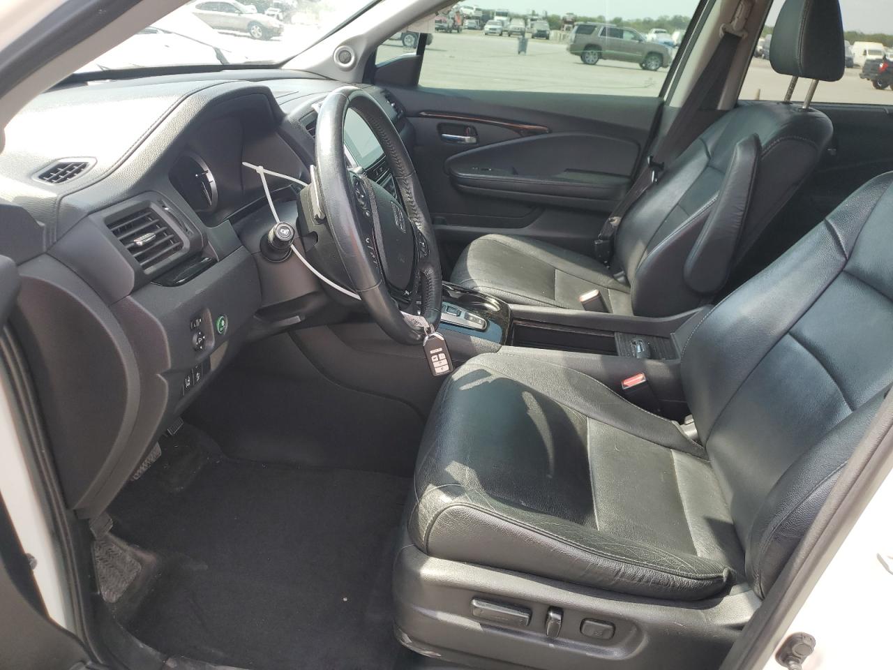 2017 Honda Pilot Touring VIN: 5FNYF6H91HB064701 Lot: 81267865