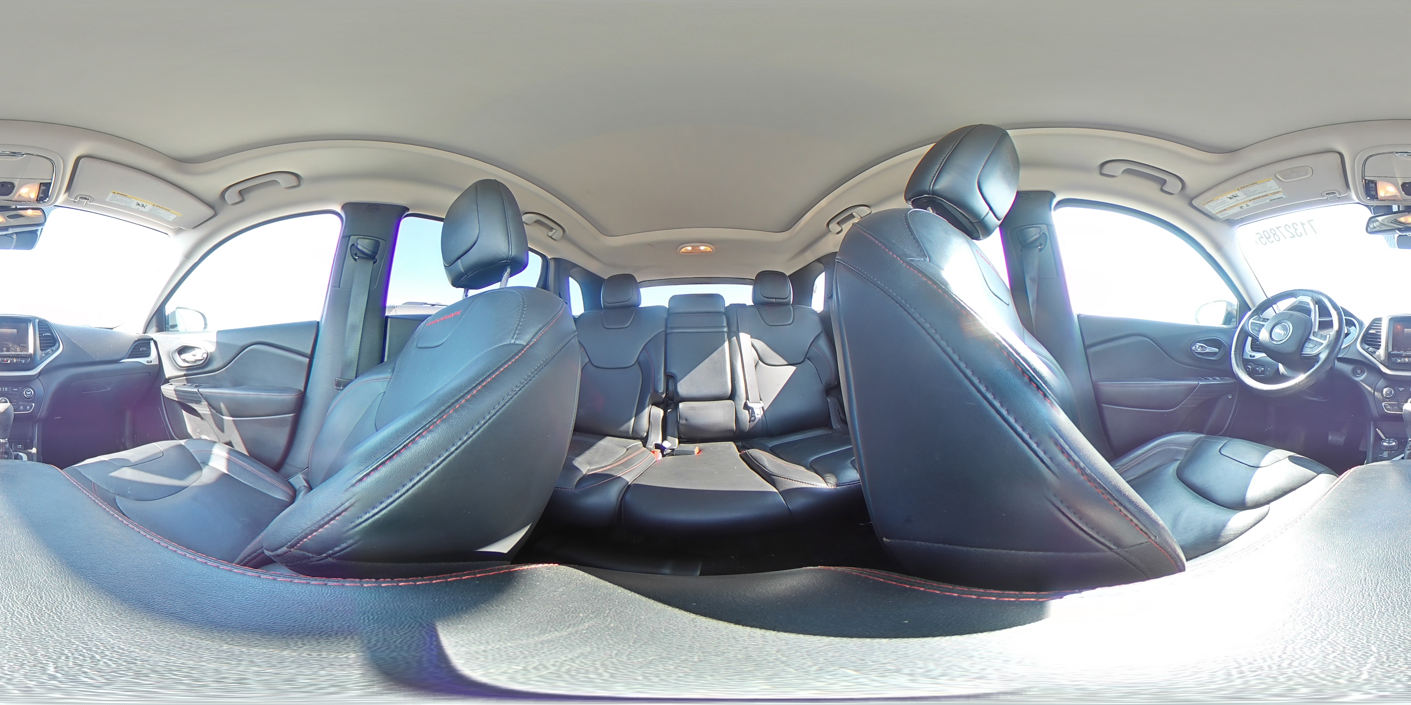 2015 Jeep Cherokee Trailhawk VIN: 1C4PJMBSXFW661932 Lot: 71327895