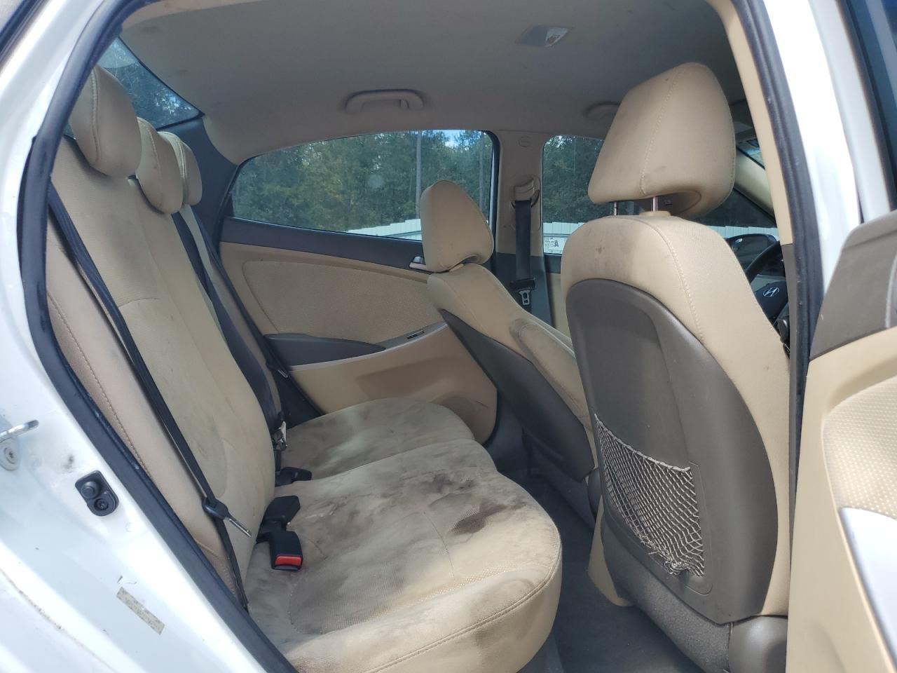 2014 Hyundai Accent Gls VIN: KMHCT4AE7EU641843 Lot: 84381665