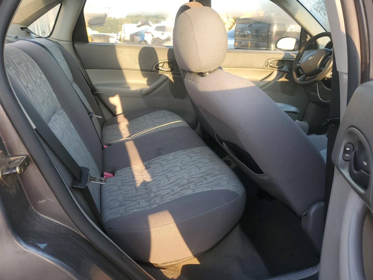 2005 Ford Focus Zx4 VIN: 1FAFP34N65W177322 Lot: 80470905