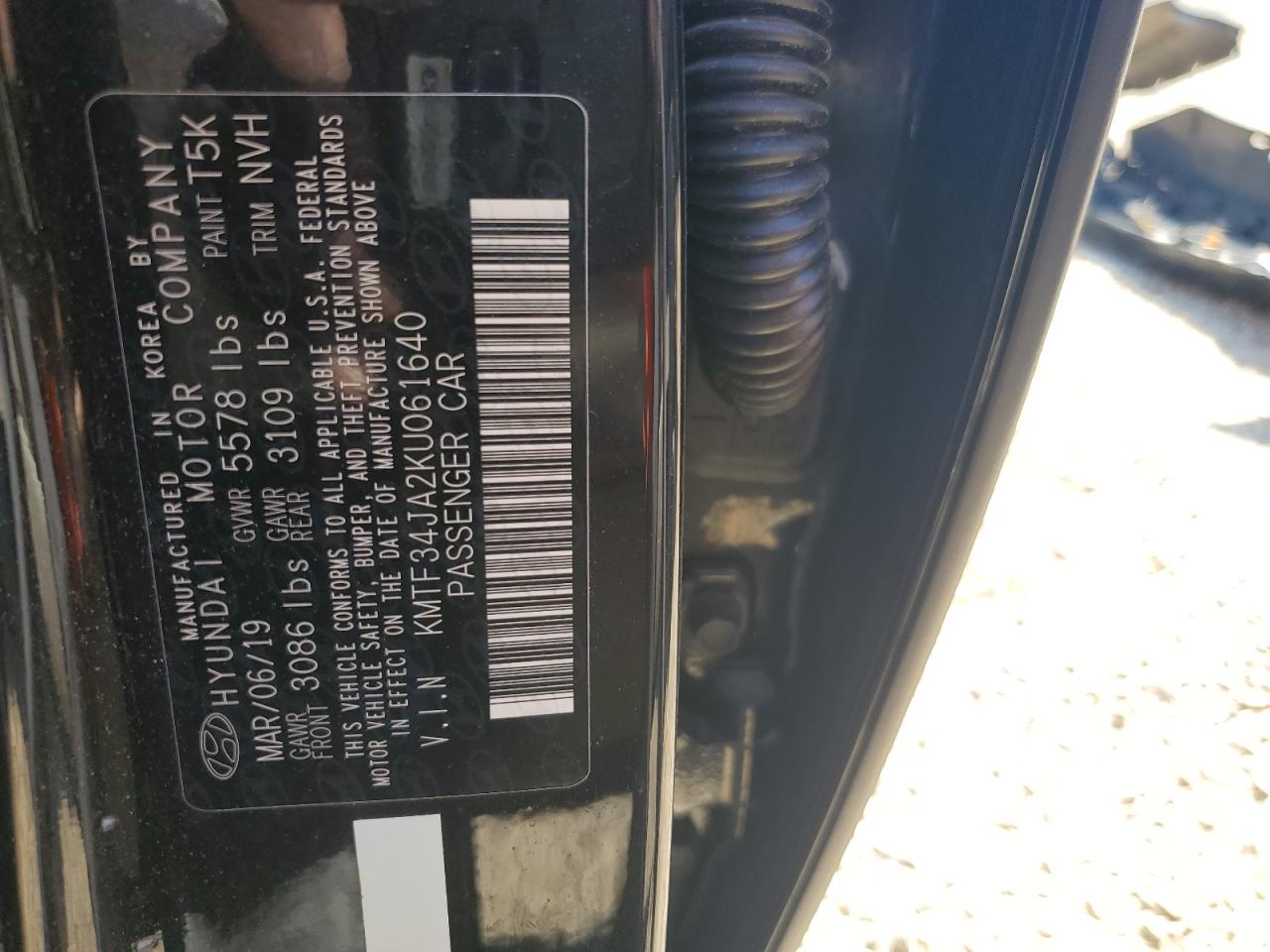 2019 Genesis G90 Premium VIN: KMTF34JA2KU061640 Lot: 80496385