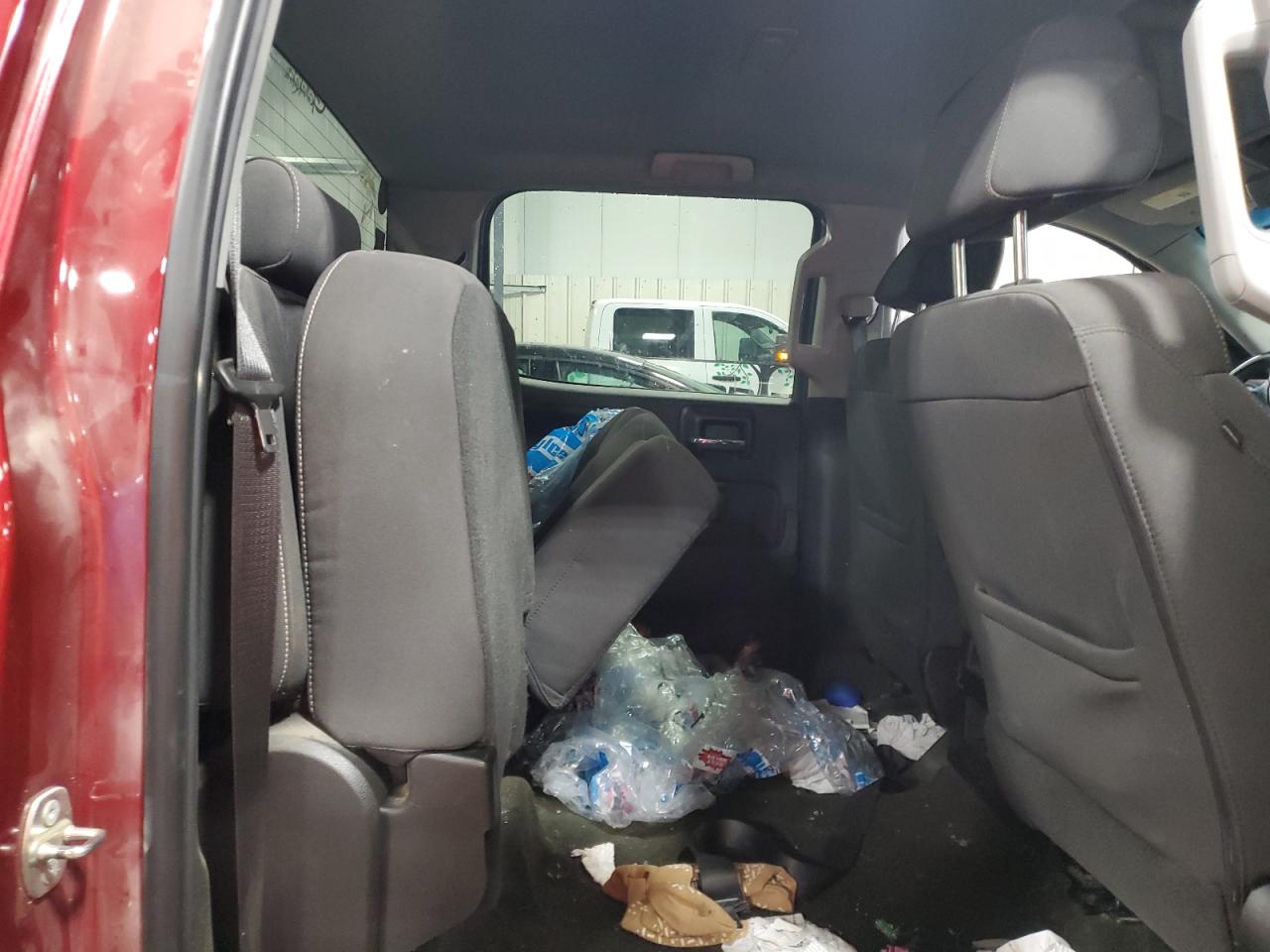 2018 Chevrolet Silverado K1500 Lt VIN: 3GCUKREC3JG280884 Lot: 68926045