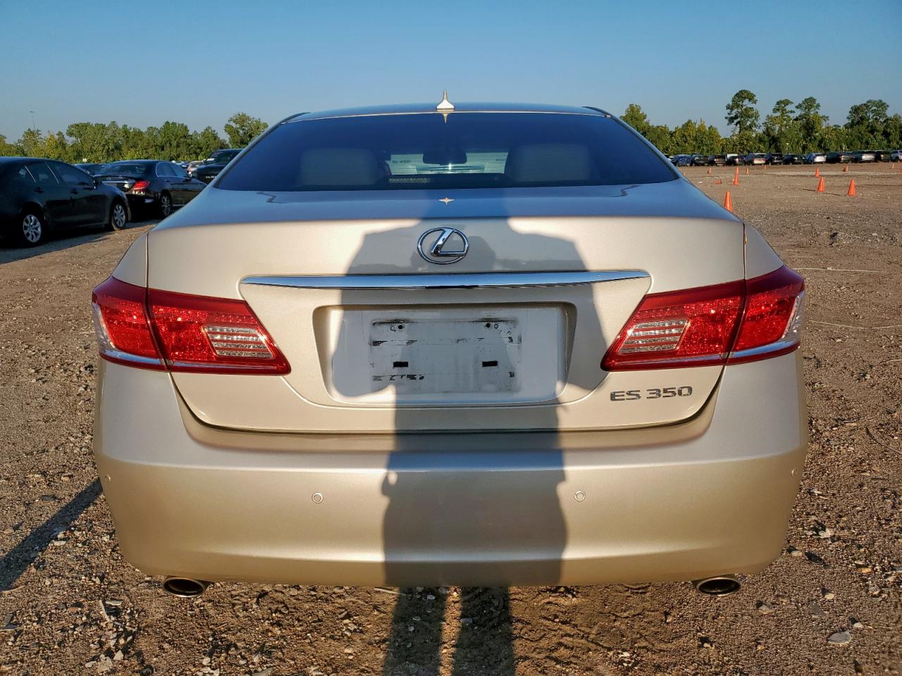 2011 Lexus Es 350 VIN: JTHBK1EG1B2460045 Lot: 71990755