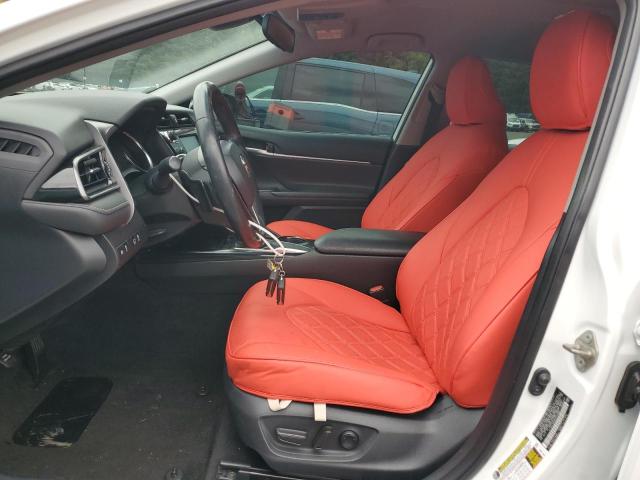  TOYOTA CAMRY 2019 Белы