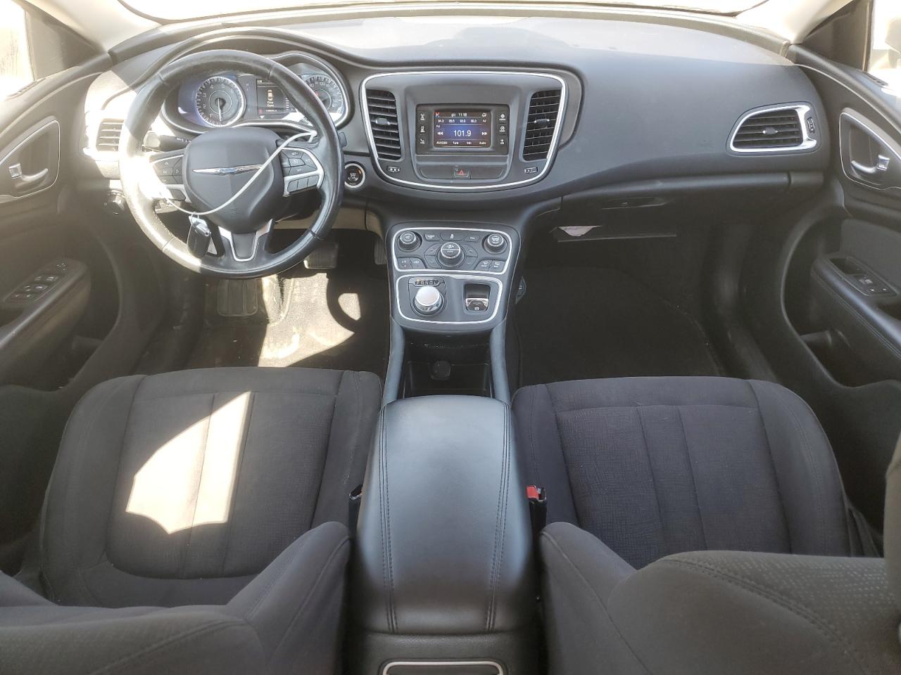 2015 Chrysler 200 Limited VIN: 1C3CCCAB9FN528948 Lot: 80940675