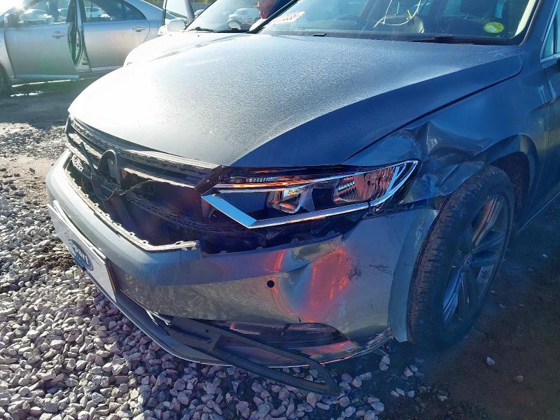 2016 VOLKSWAGEN PASSAT GT TDI BLUEMOTION 