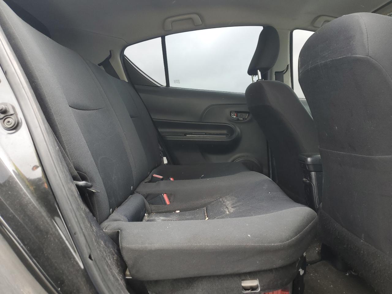 2016 Toyota Prius C VIN: JTDKDTB38G1117545 Lot: 81008745