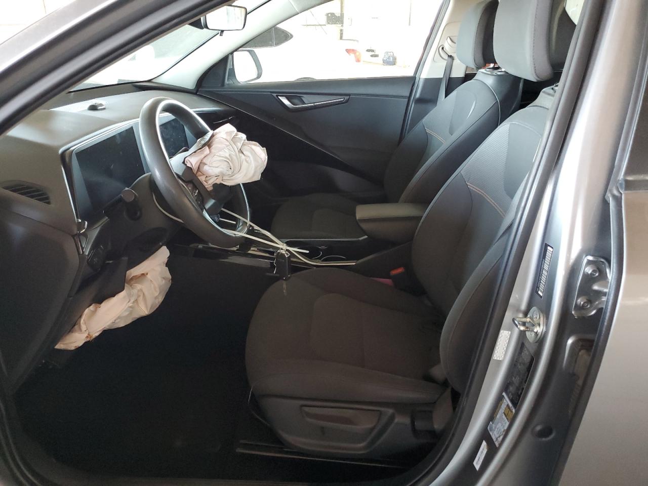 2023 Kia Niro Lx VIN: KNDCP3LE4P5086864 Lot: 81425275