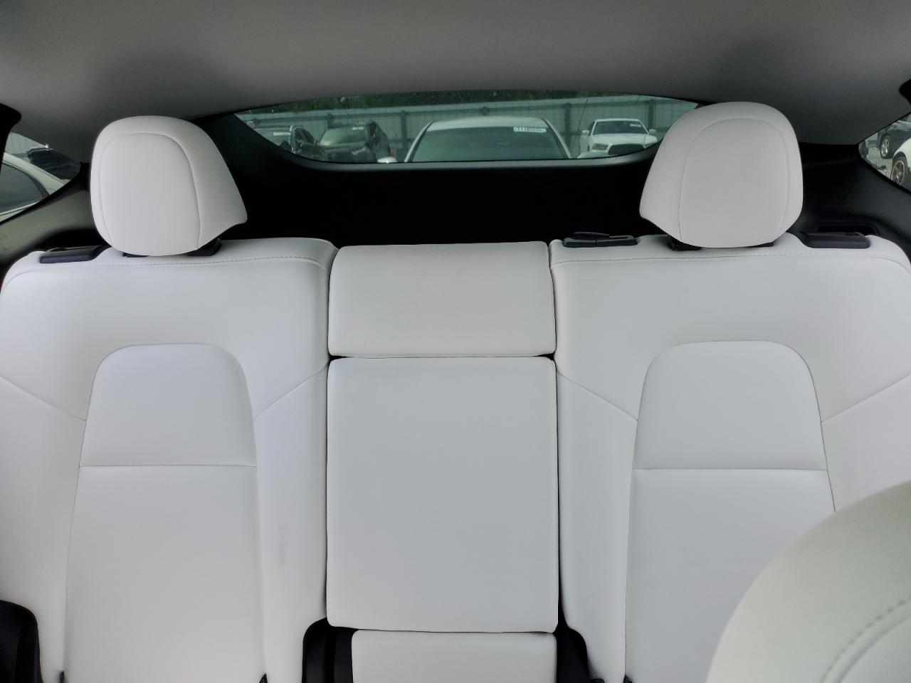 2024 Tesla Model Y VIN: 7SAYGDEF0RA309209 Lot: 71587035