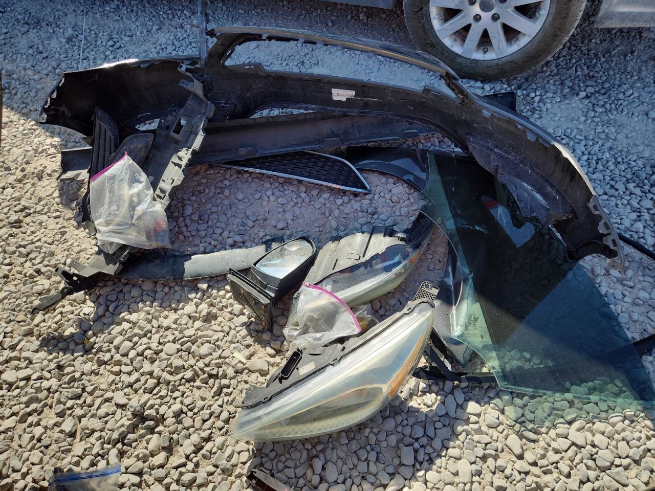 2015 Ford Focus Se VIN: 1FADP3F21FL221966 Lot: 81304495