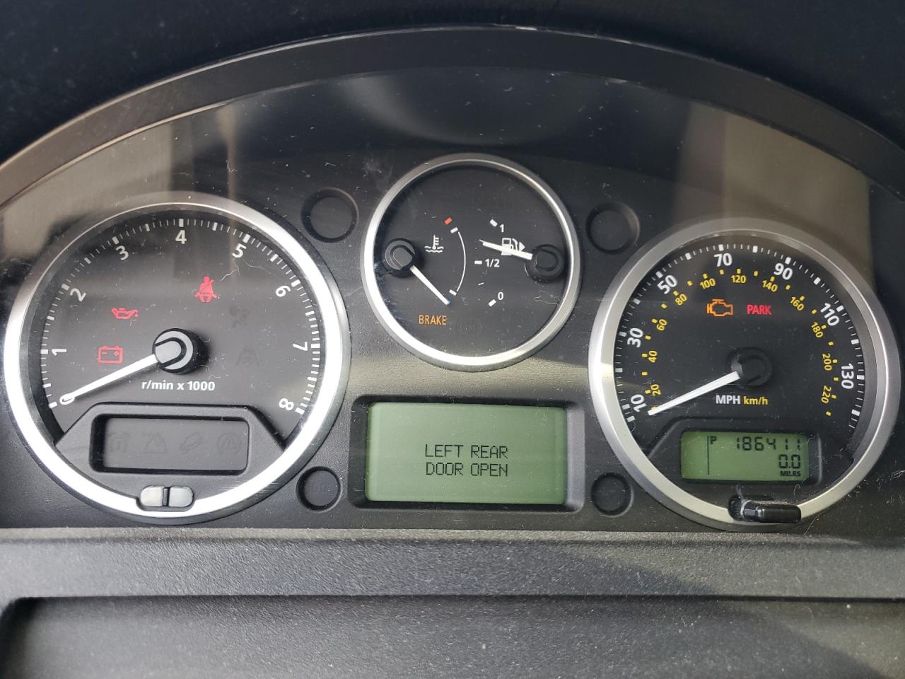 2008 Land Rover Lr3 Se VIN: SALAE25458A482279 Lot: 81166345