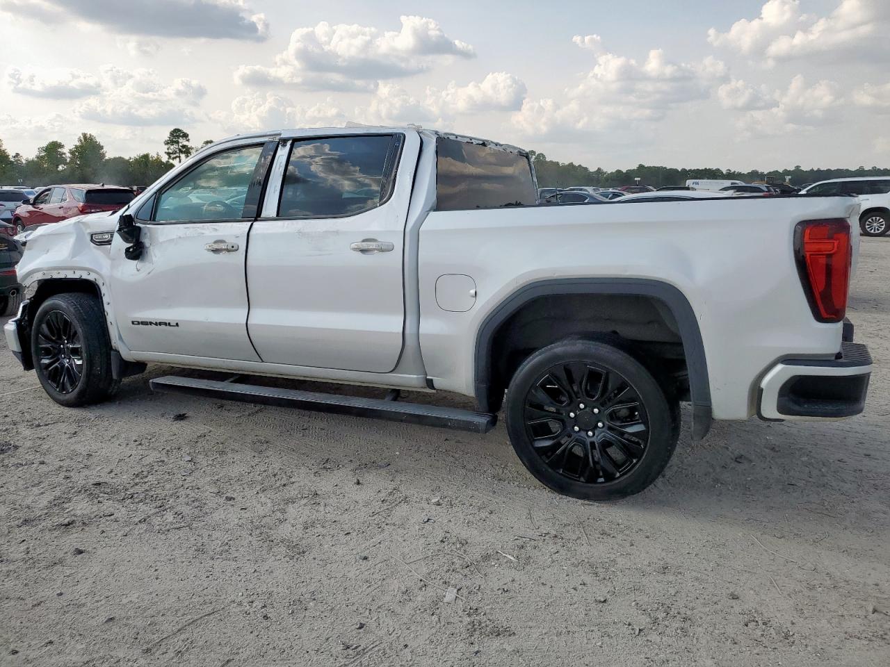 2022 GMC Sierra Limited C1500 Denali white  gas 3GTP8FED3NG172046 photo #3