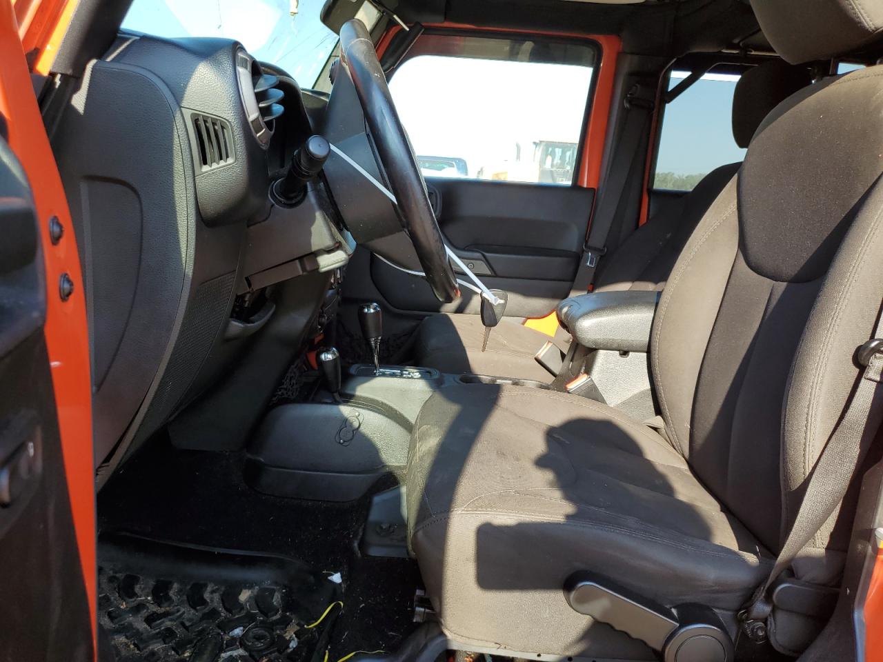 2015 Jeep Wrangler Unlimited Sport VIN: 1C4BJWDGXFL613735 Lot: 70974345