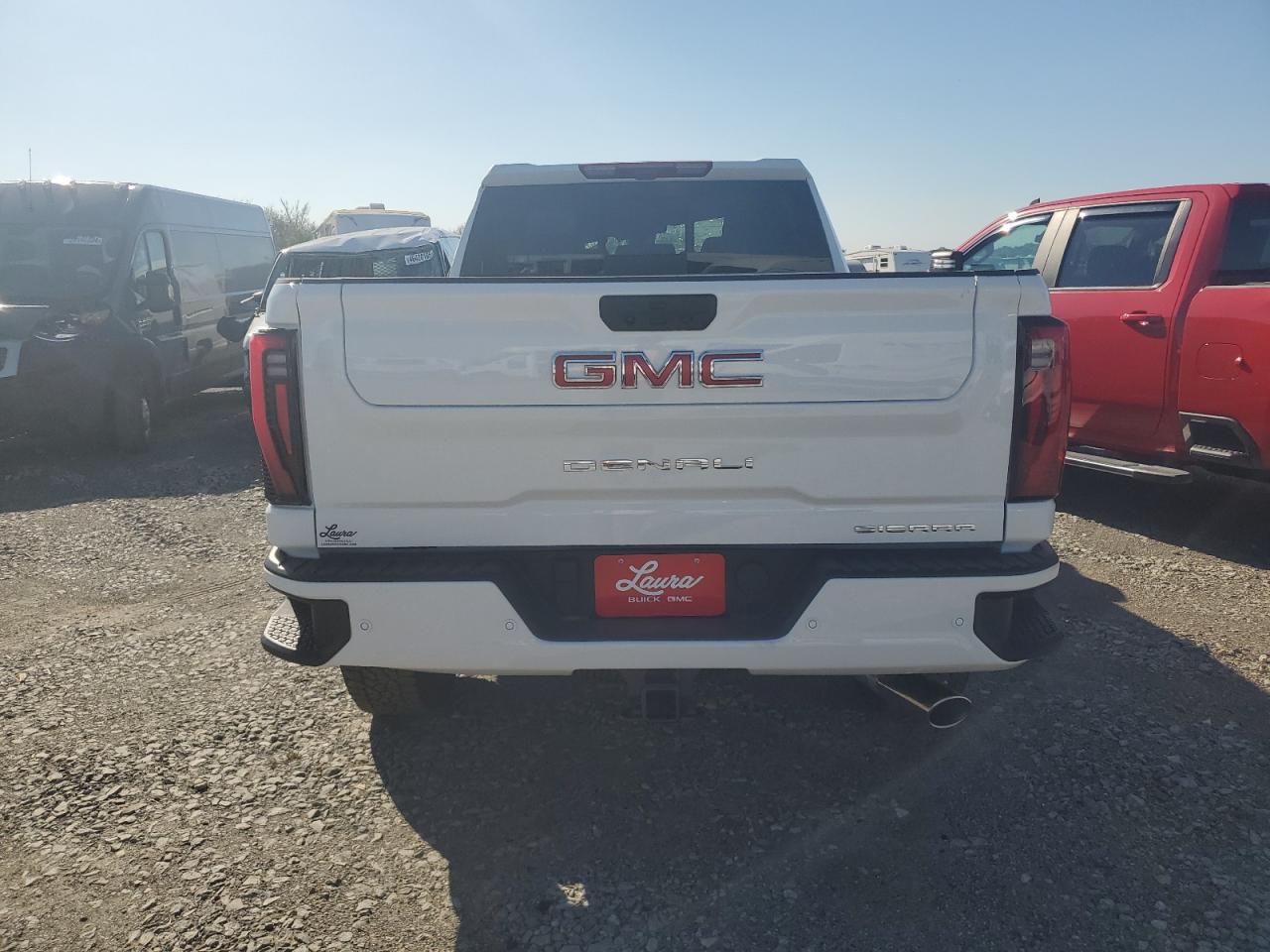 2026 GMC Sierra K2500 Denali VIN: 1GT4URE76TF111945 Lot: 83999185