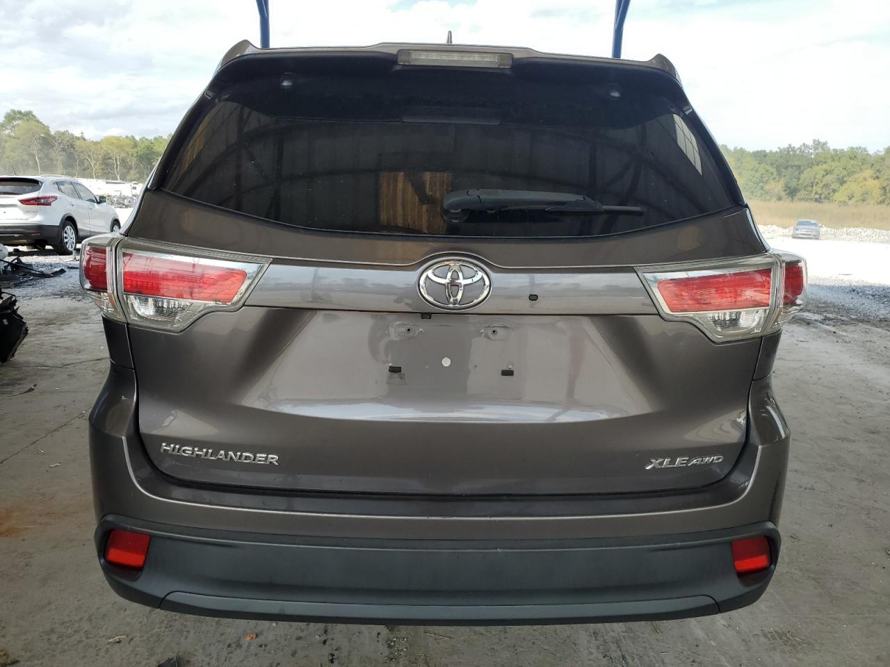 2016 Toyota Highlander Xle VIN: 5TDJKRFH6GS504835 Lot: 81756185