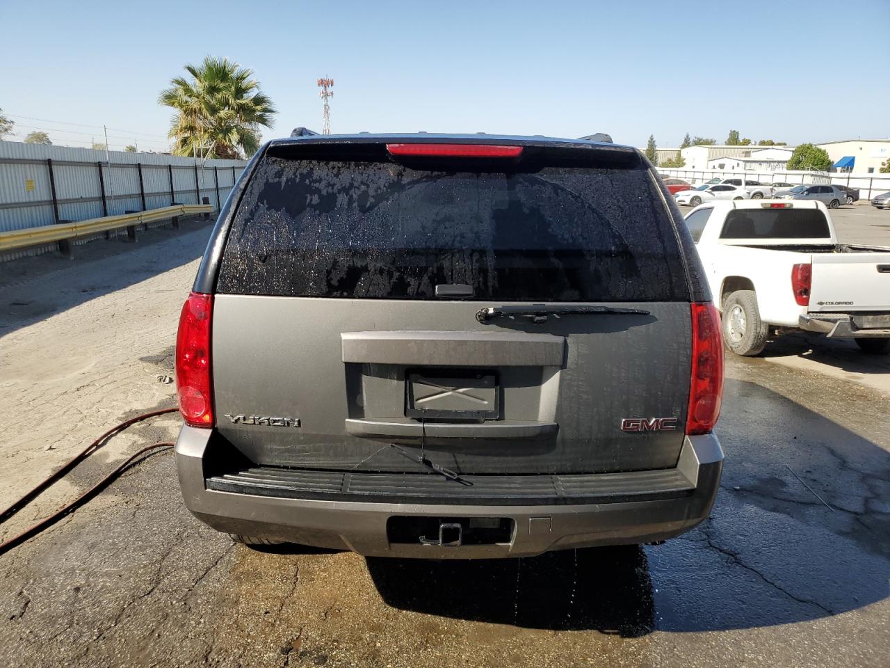 2008 GMC Yukon VIN: 1GKFC13C58R103603 Lot: 69182965