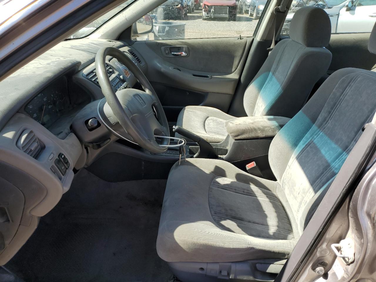 2000 Honda Accord Ex VIN: JHMCG5659YC031751 Lot: 70963185