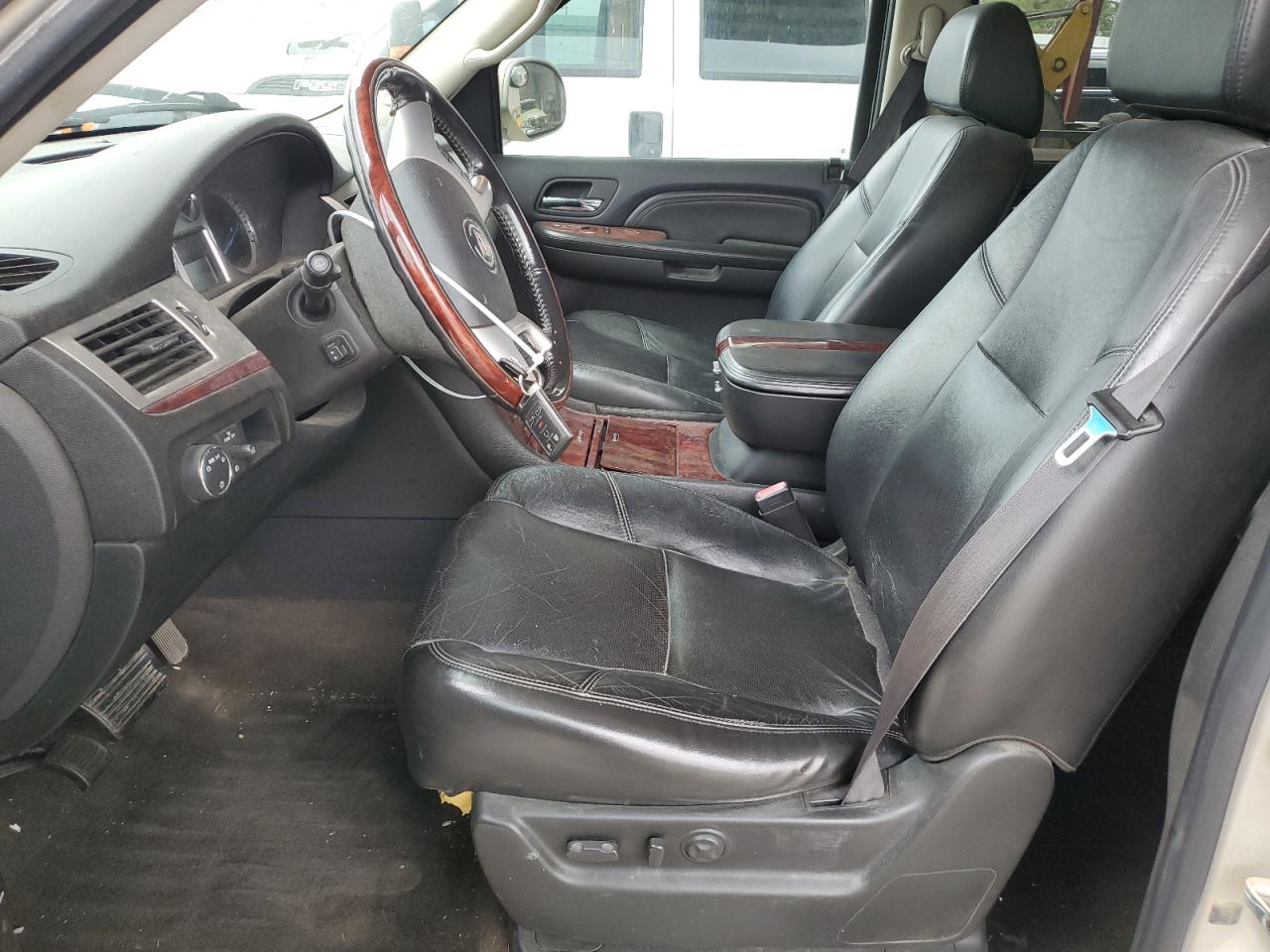 2009 Cadillac Escalade VIN: 1GYFK13249R128865 Lot: 70868605