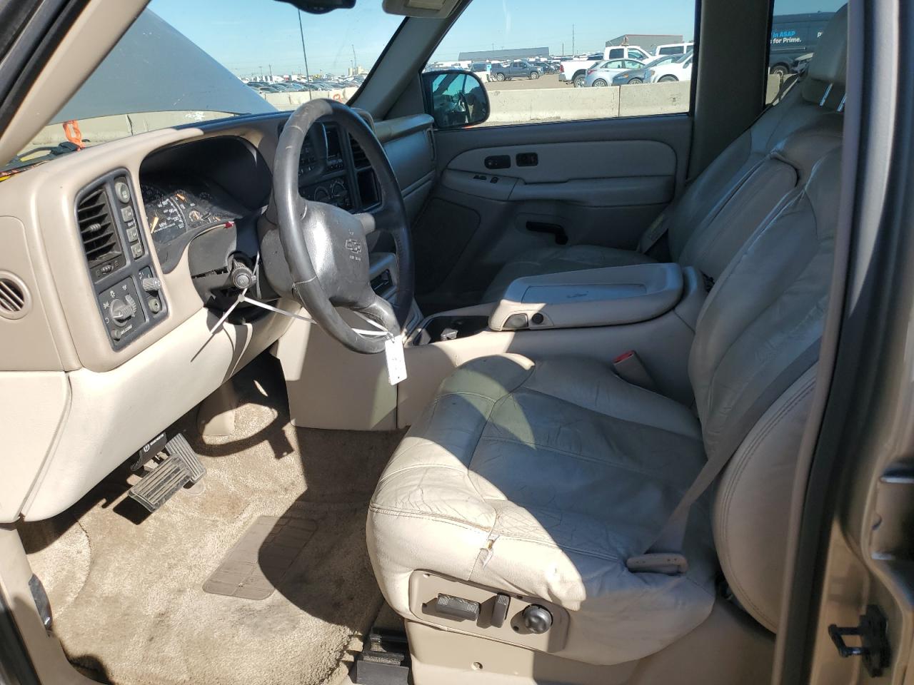 2001 Chevrolet Suburban K1500 VIN: 3GNFK16TX1G265671 Lot: 84758015