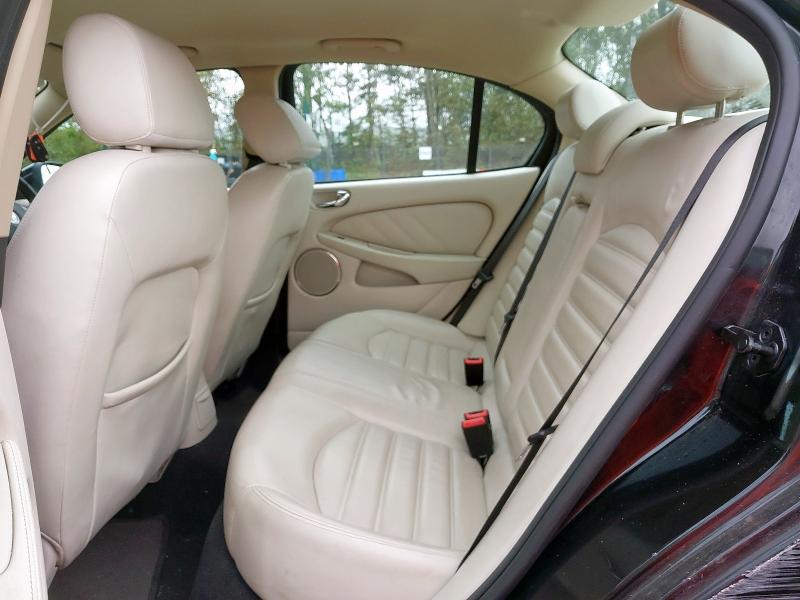2009 JAGUAR X-TYPE SE 