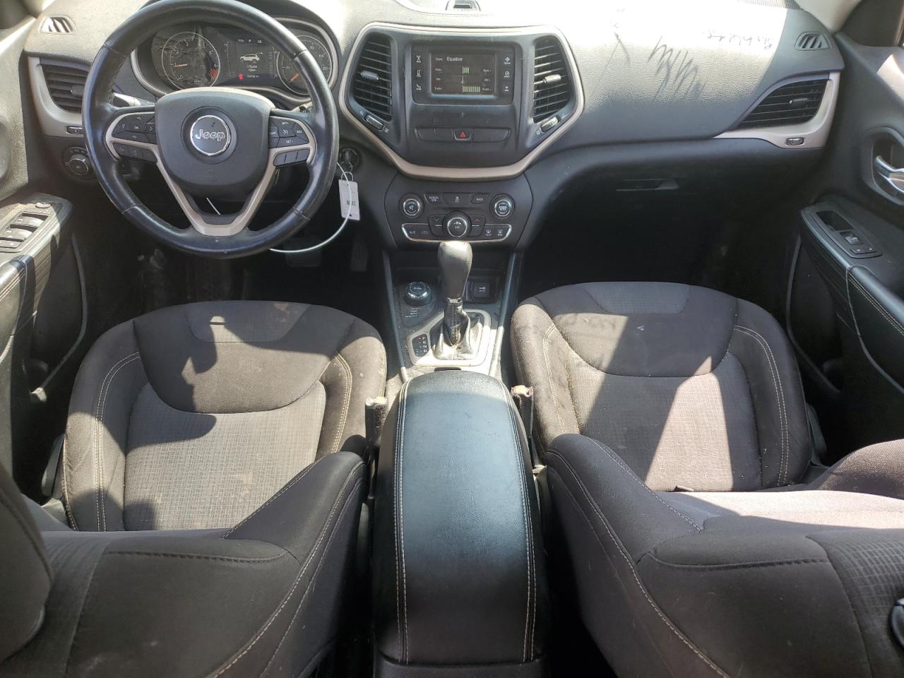 2015 Jeep Cherokee Latitude VIN: 1C4PJMCB5FW587401 Lot: 81410265