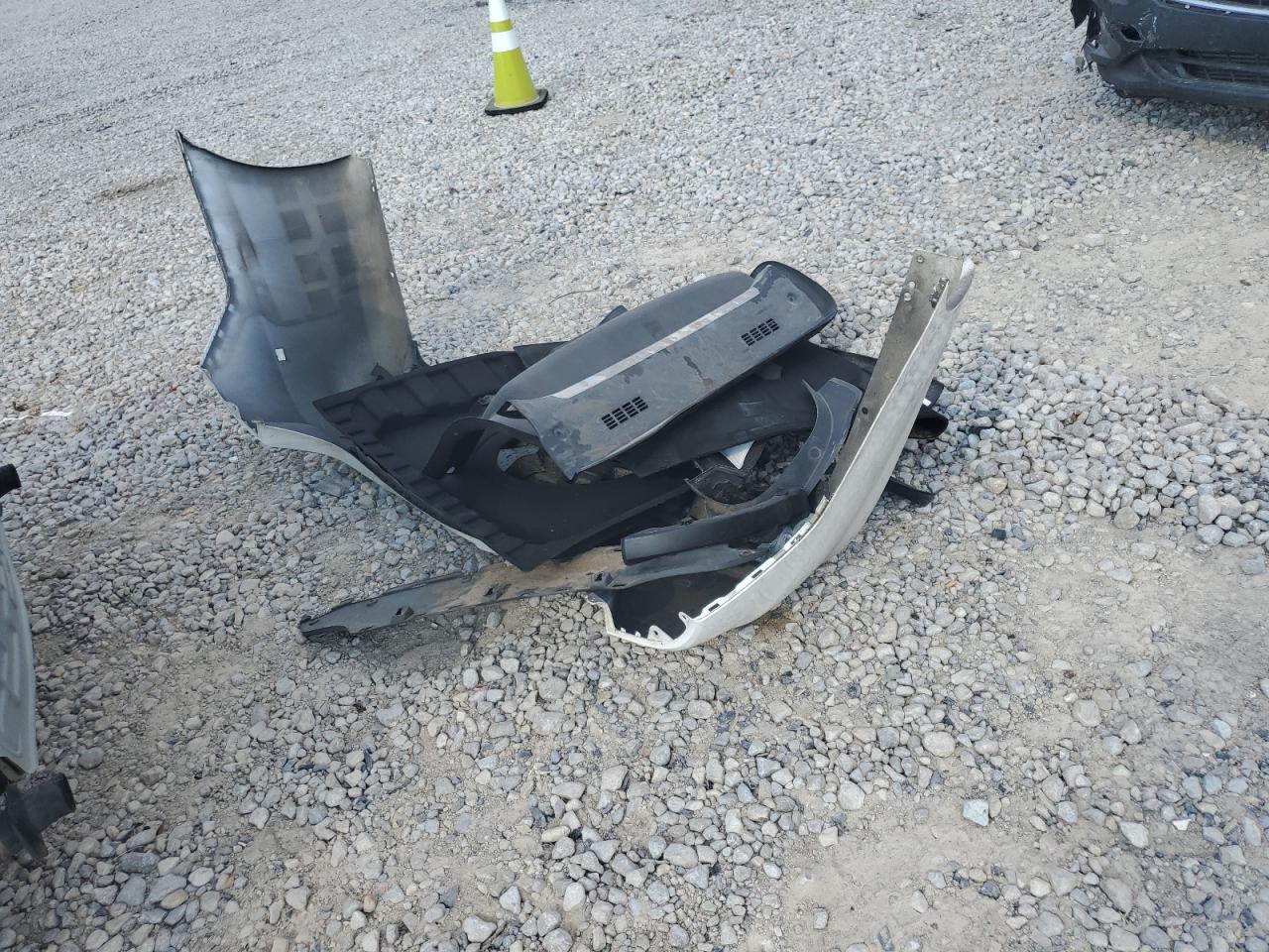 2016 Kia K900 VIN: KNALU4D31G6031498 Lot: 80117405