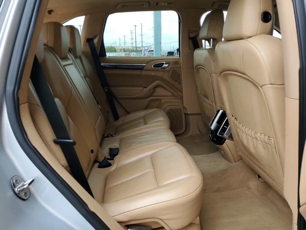 2012 Porsche Cayenne S VIN: WP1AB2A20CLA44561 Lot: 81902525