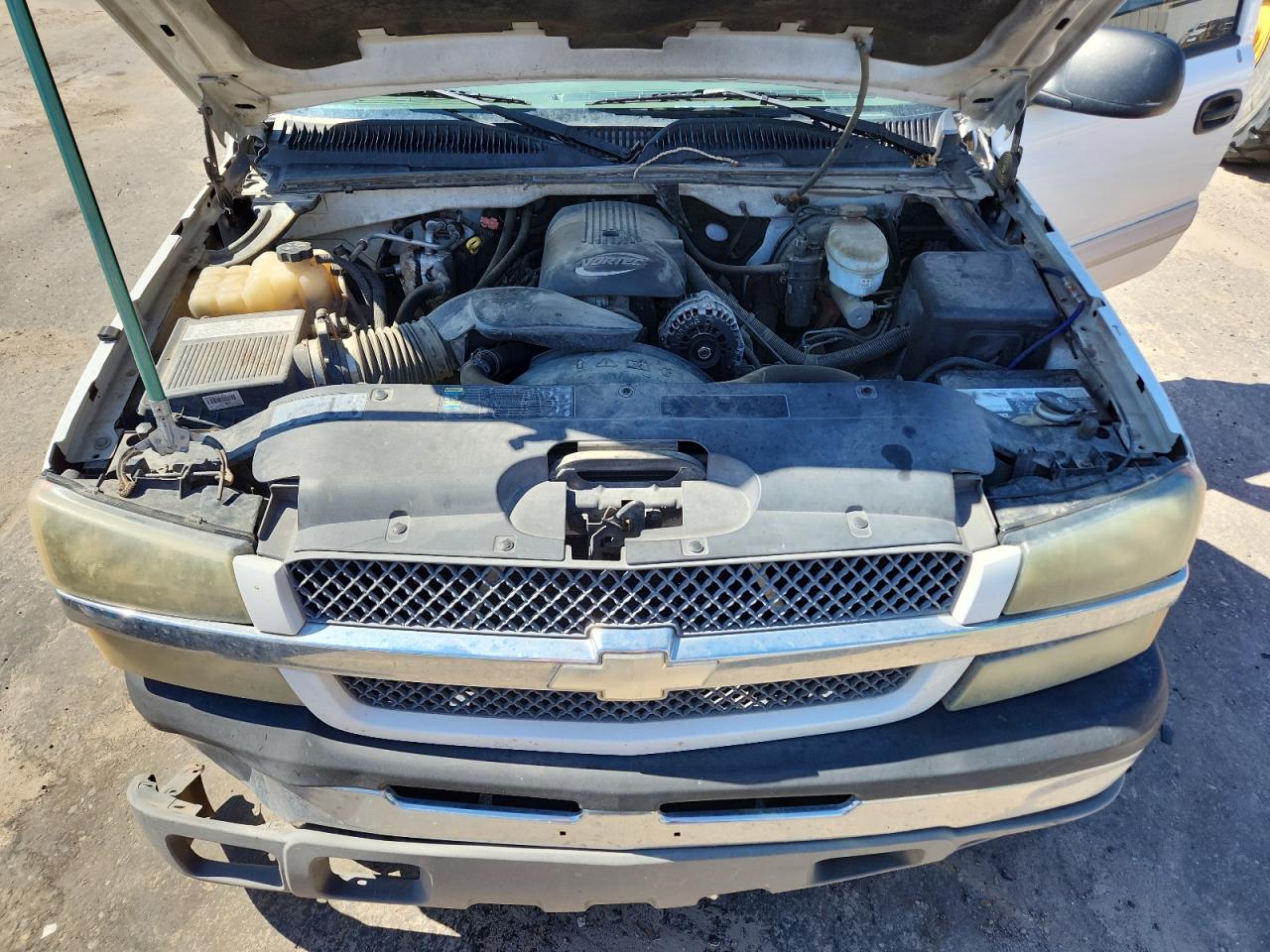 2004 Chevrolet Silverado C1500 VIN: 2GCEC19V141191925 Lot: 84394835