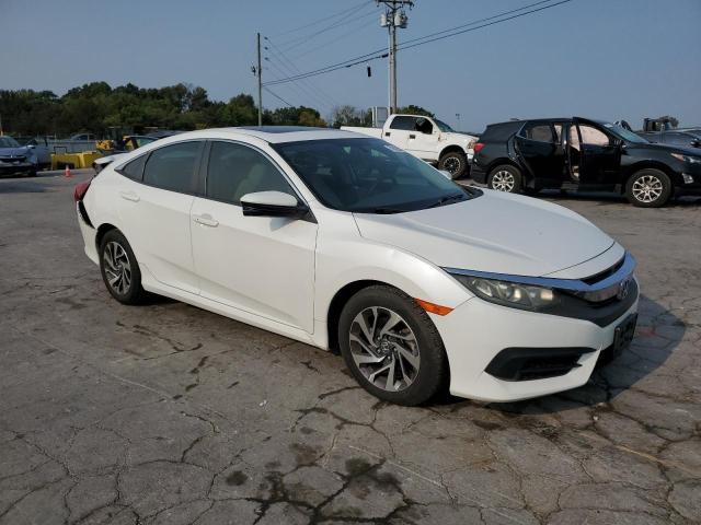  HONDA CIVIC 2016 Белы