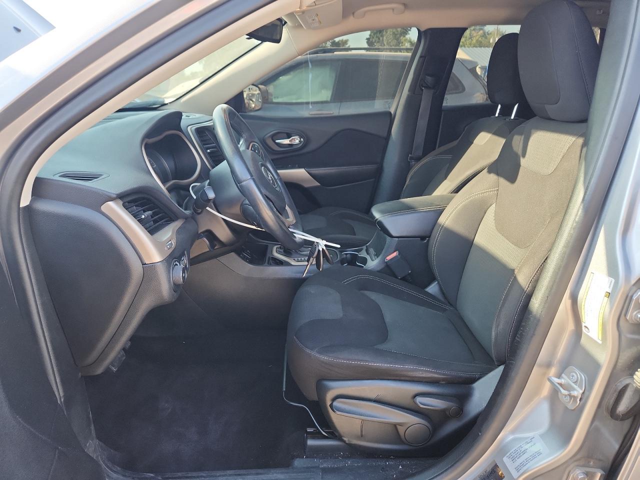 2017 Jeep Cherokee Latitude VIN: 1C4PJLCB7HW669644 Lot: 80222375