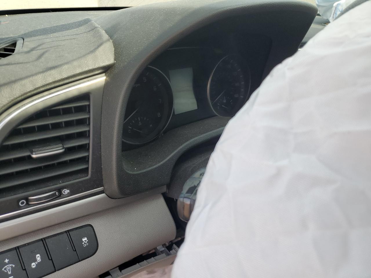 2018 Hyundai Elantra Sel VIN: 5NPD84LF3JH365701 Lot: 81340205