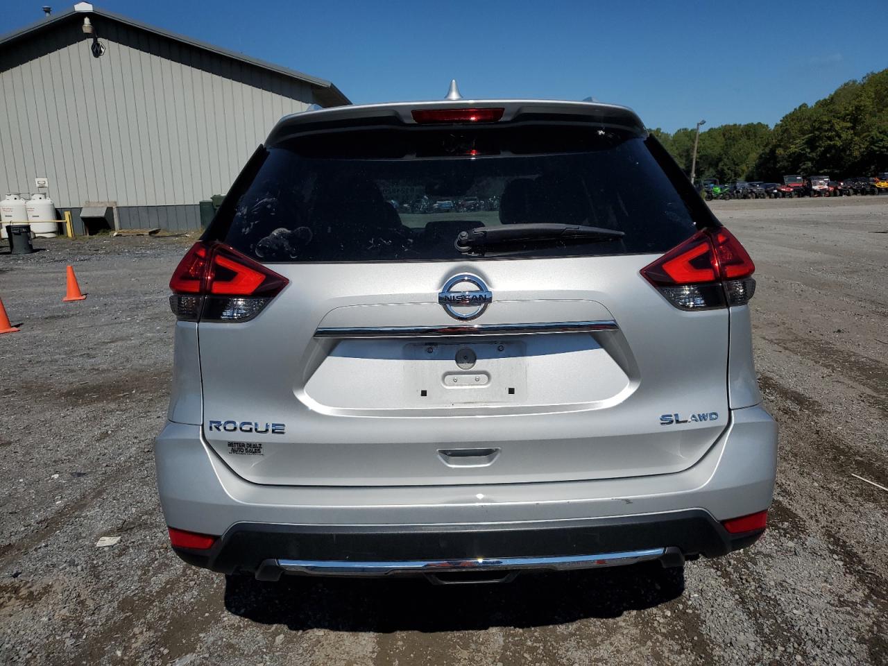 2017 Nissan Rogue Sv VIN: 5N1AT2MV0HC810778 Lot: 81248295