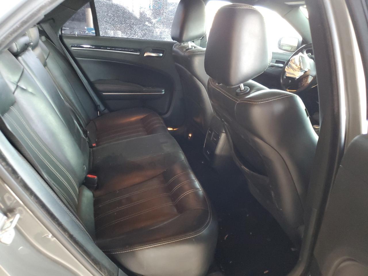 2019 Chrysler 300 S VIN: 2C3CCABG0KH559815 Lot: 81267195